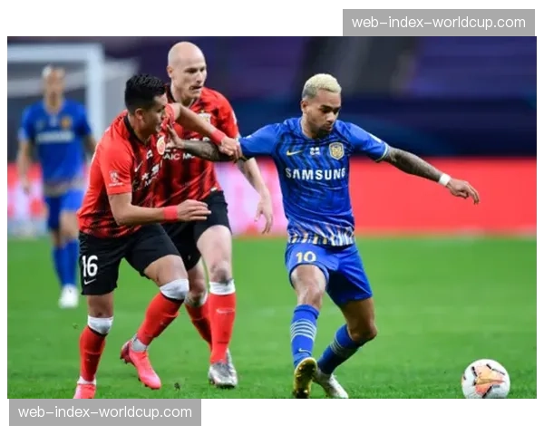 2025-26赛季末段争冠与保级关键战,数据分析揭示各队攻防效率演变趋势 2025-26赛季末段争冠与保级关键战,数据分析揭示各队攻防效率演变趋势